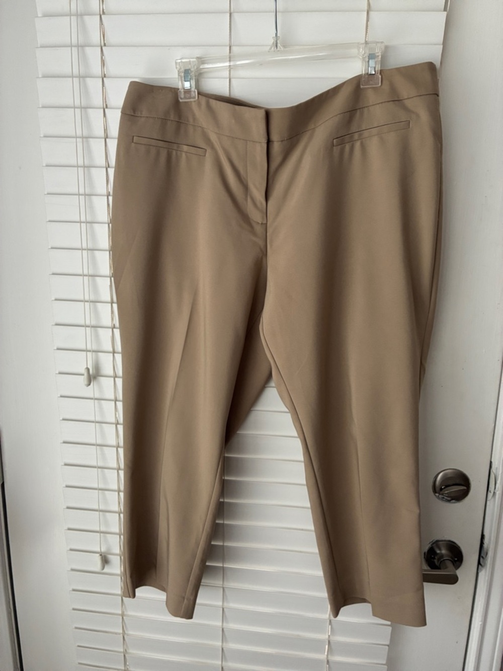apt 9 Capris Cropped pants Plus SZ 16 Tan